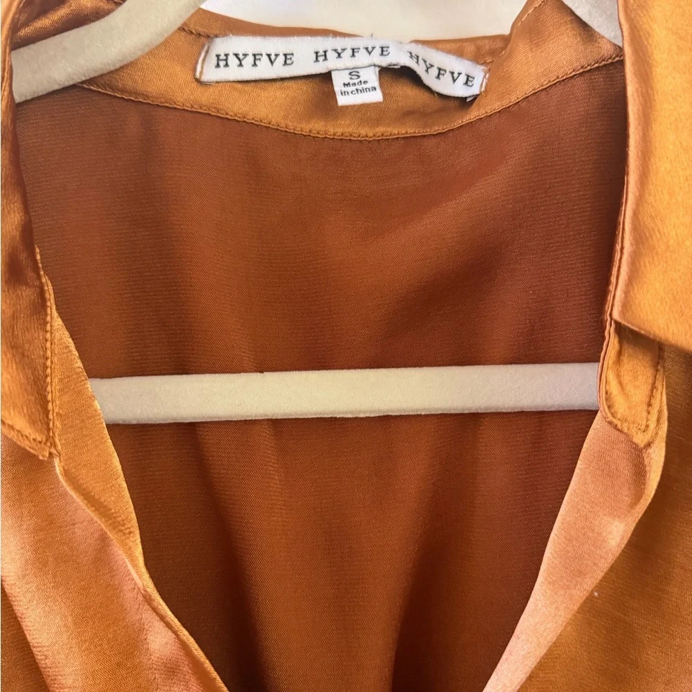 HYFVE Satin Wrap Top in Copper Women’s Small - Picture 2 of 3